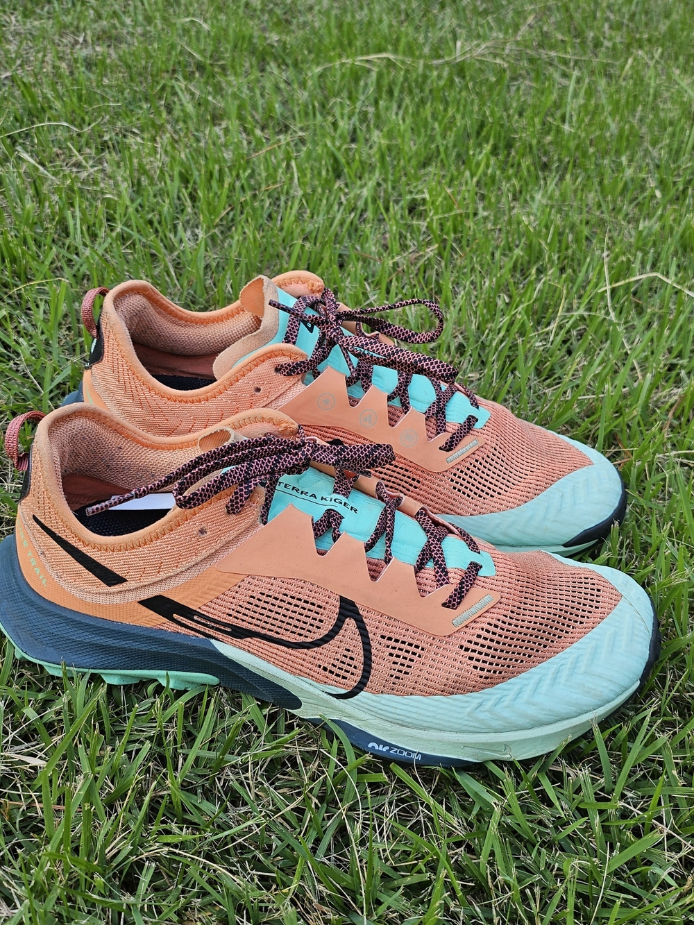 Nike Terra Kiger 9 Men's Trail Running Shoes Size 10.5 Peach Teal